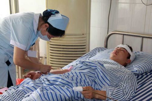 宜春公交車砍人事件：宜春三中柳艷兵奪刀救人受傷無緣高考
