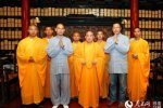 李陽出家了 在河南登封少林寺皈依佛門