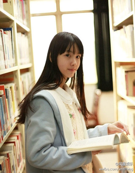 南航校花陳都靈照片