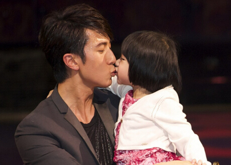 吳尊和女兒