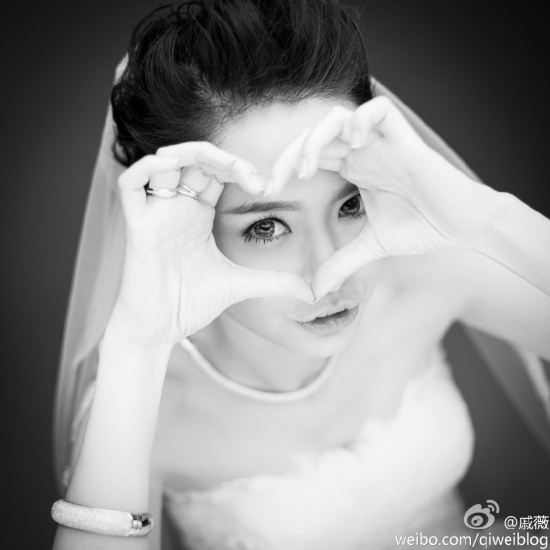 李承鉉戚薇結婚照