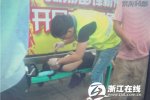 寧波19歲女孩等公交猝死 疑似心肌炎發作