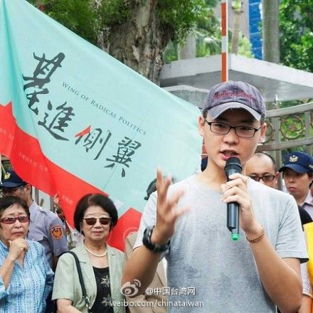 馬英九遭丟書現(xiàn)場
