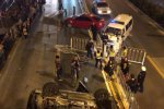 北京朝陽(yáng)車(chē)禍 28日晚朝陽(yáng)路兩車(chē)相撞路虎翻車(chē)