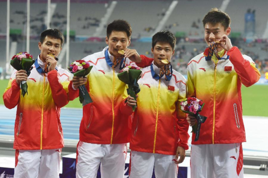 亞運(yùn)會(huì)男子4x100米接力中國(guó)隊(duì)奪冠