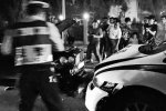 警車撞賓利后警車駕駛員跑了