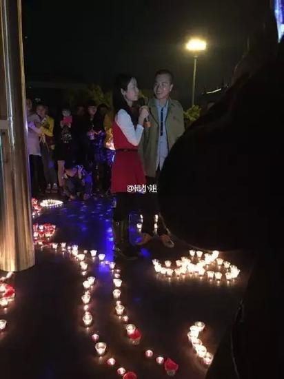 溫州霸氣女生胡曉荷向男友陳獻靜求婚