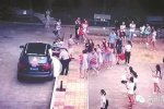 女生畢業(yè)晚會后出嫁