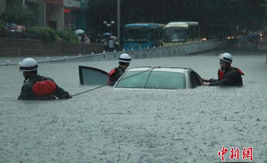 廣西柳州暴雨