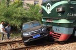 泉州火車撞上汽車無人員傷亡