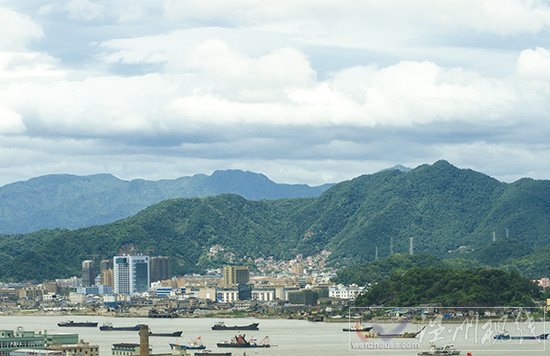 溫州刮臺風(fēng)不下雨，天氣還很好。
