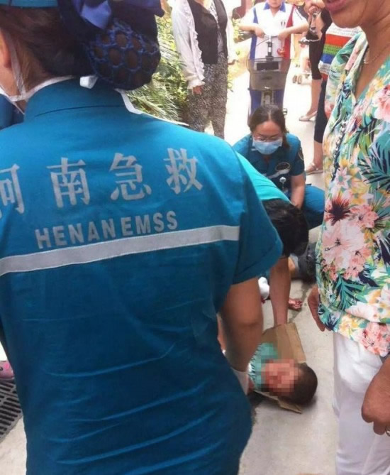 南陽(yáng)小兄弟墜樓
