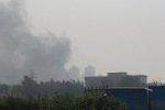 爆炸現(xiàn)場再次著火 濃煙滾滾