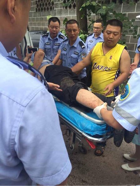 四川司機暴力抗法