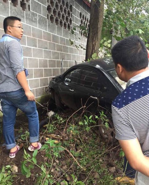 四川司機暴力抗法