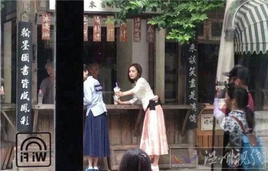 楊冪的胸部比以前大了好多