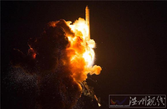 美國航天飛船爆炸現(xiàn)場(chǎng)