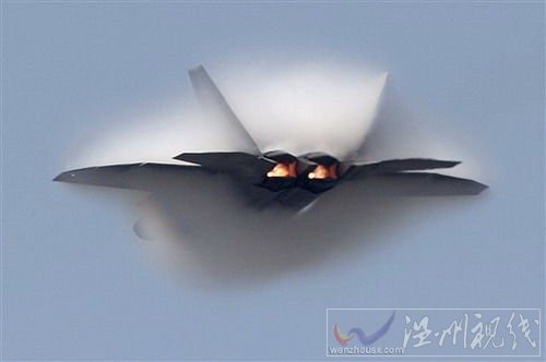 11月26日成都出現巨響原因