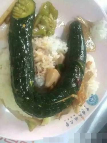 高校飯?zhí)矛F(xiàn)奇葩菜