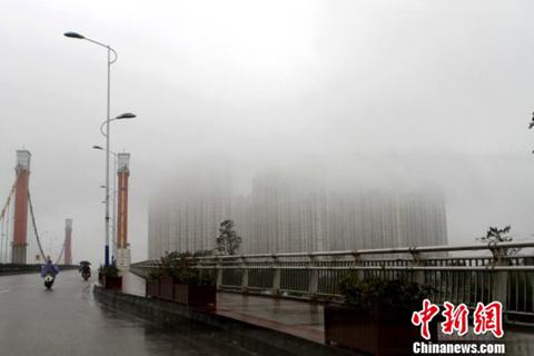 廣西大霧 3月16日廣西欽州強濃霧擊
