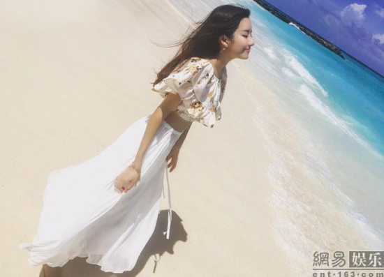 張子萱曬露腰美照：沒屁股，腰細也不好看。