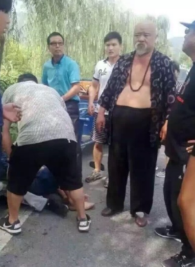 演員李琦遇車禍