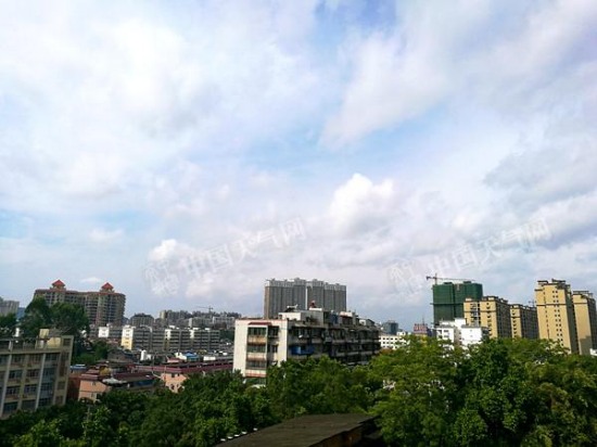 臺風妮妲造成梧州暴雨