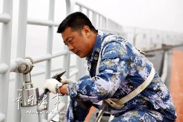 航母男神集體曝光