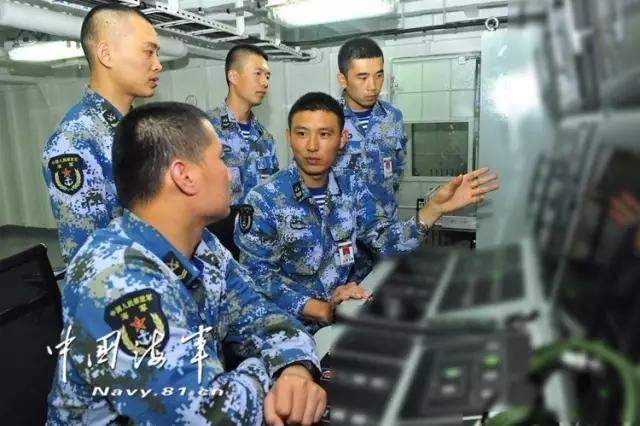 航母男神集體曝光