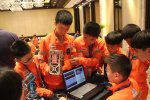 兩學生成功造衛星 東莞的胡政和夏聞天制造的衛星將