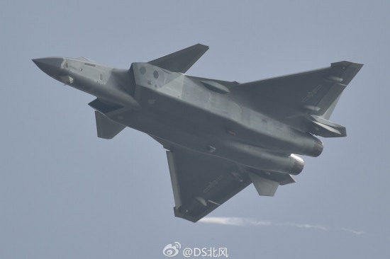 中國大殺器亮相 殲-20隱形戰(zhàn)斗機(jī)公開亮相