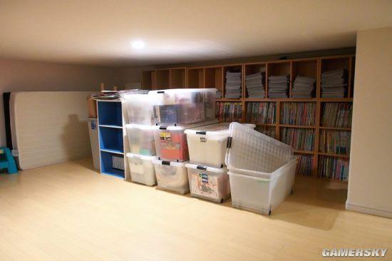 日本宅男蓋樓收藏游戲：地球最強大寫的服