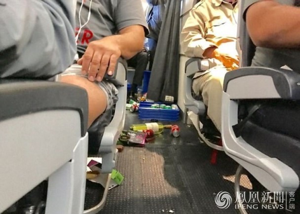 美航客機下墜
