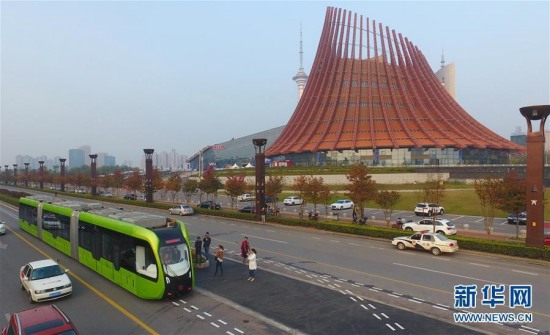 中國智軌列車運行