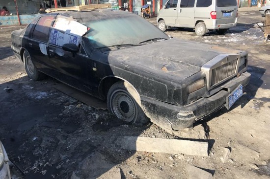 勞斯萊斯當(dāng)倉庫