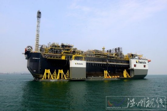 海上巨無(wú)霸起航