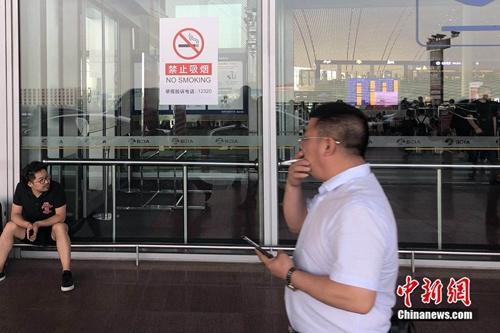 專家批中國煙包裝