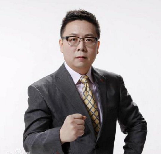 原財經(jīng)主持人被拘
