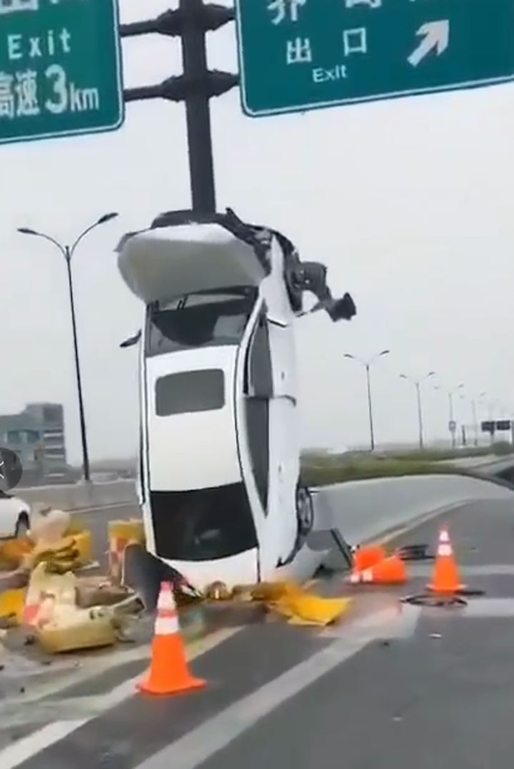杭州轎車開上天了
