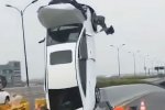 杭州轎車開上天了 車禍沒有人受傷