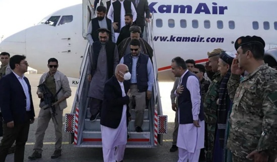 阿總統(tǒng)攜大量現(xiàn)金逃離 裝滿4輛車