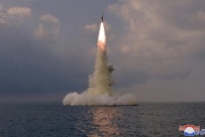 朝鮮發射新型潛射彈道導彈