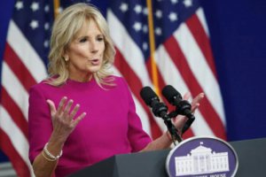 吉爾·拜登用繁忙日程重新定義美國第一夫人角色