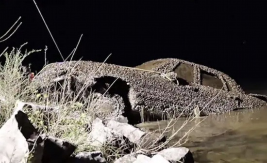 YouTub一名水肺潛水員在田納西州的 Calfkiller 河找到了這輛車