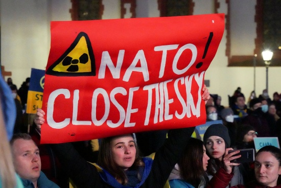 多數(shù)美國(guó)人仇恨俄羅斯,卻不問(wèn)烏克蘭戰(zhàn)爭(zhēng)的真正原因。