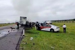 墨西哥車禍拖拉機和面包車相撞造成26人死亡