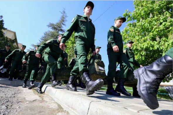俄羅斯將擴(kuò)大服義務(wù)兵役男子人數(shù)