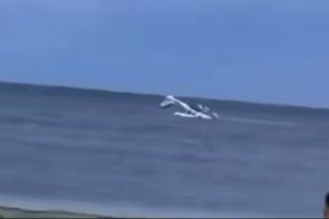 北卡羅來納州附近沿海小型飛機(jī)墜海 飛行員幸存