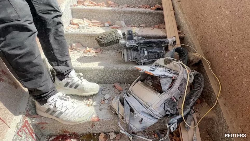 周一在加沙南部發生的襲擊造成至少20人死亡，其中包括5名記者。