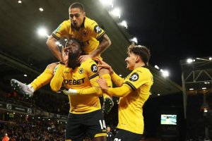 卡拉寶杯狼隊2-0埃弗頓